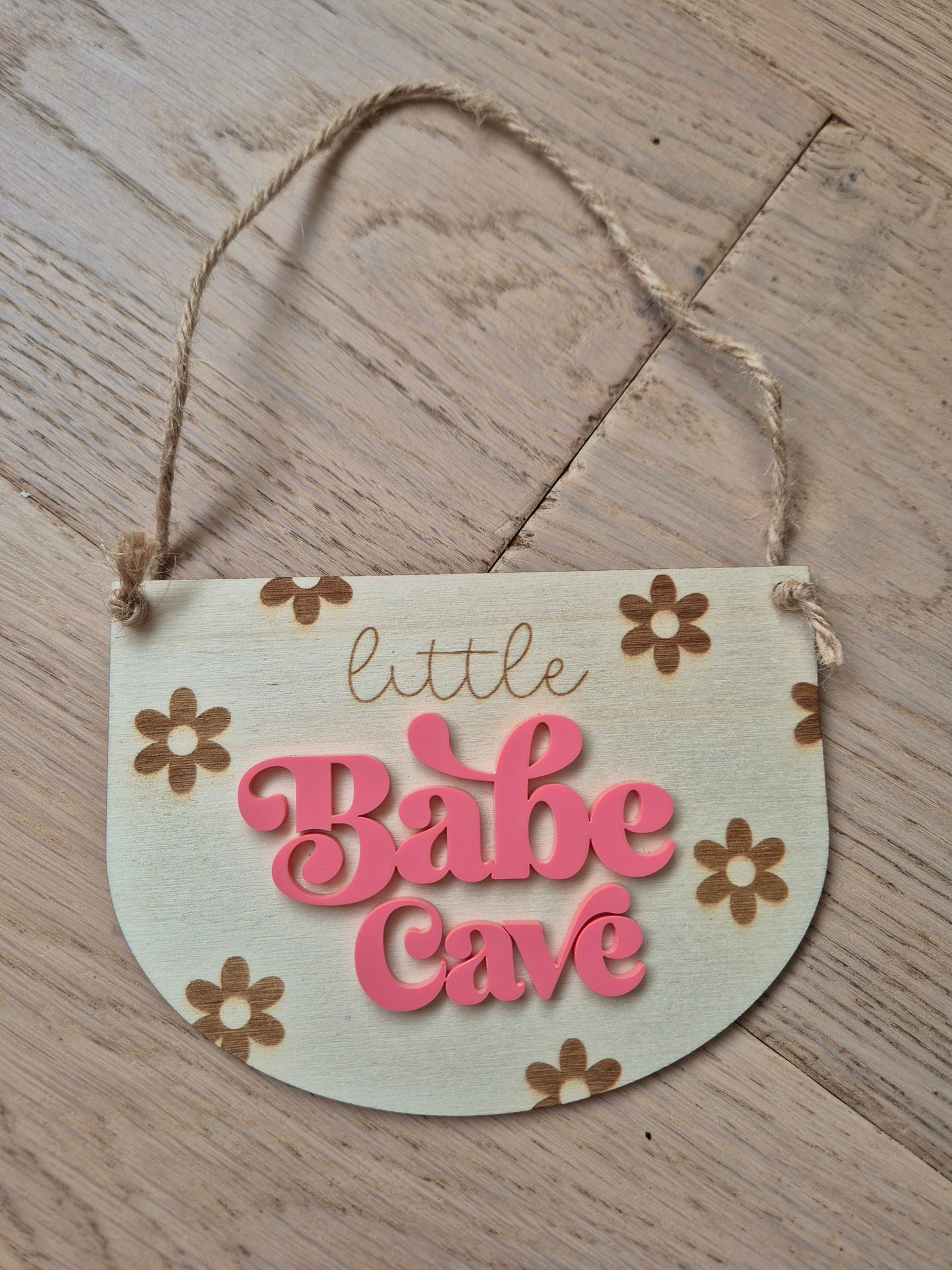 Little Babe Cave Retro Daisy Wooden Hanging Sign