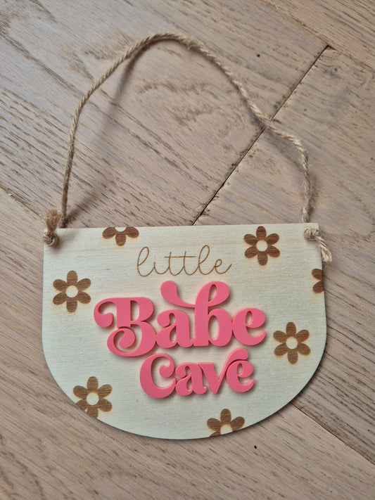 Little Babe Cave Retro Daisy Wooden Hanging Sign