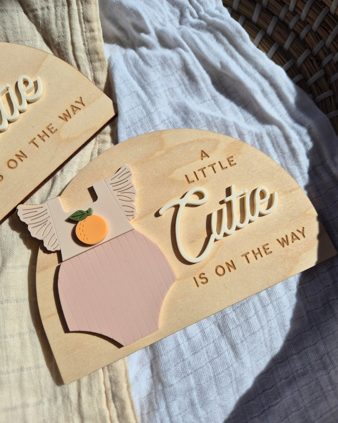 Orange Blossom Baby Outfit and Gender Reveal Pregnancy Announcement - Wooden Arch Plaque