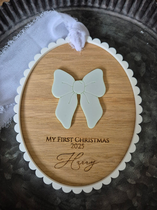 Personalised Merry Christmas Vintage Bow Ornament - Scalloped Edge Oak and Acrylic Baby Milestone Plaque or Stocking Tag